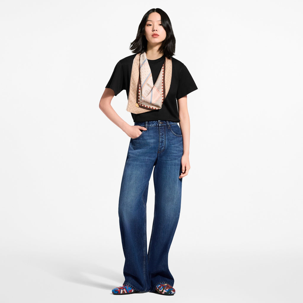 Trunk Scarf T-Shirt
