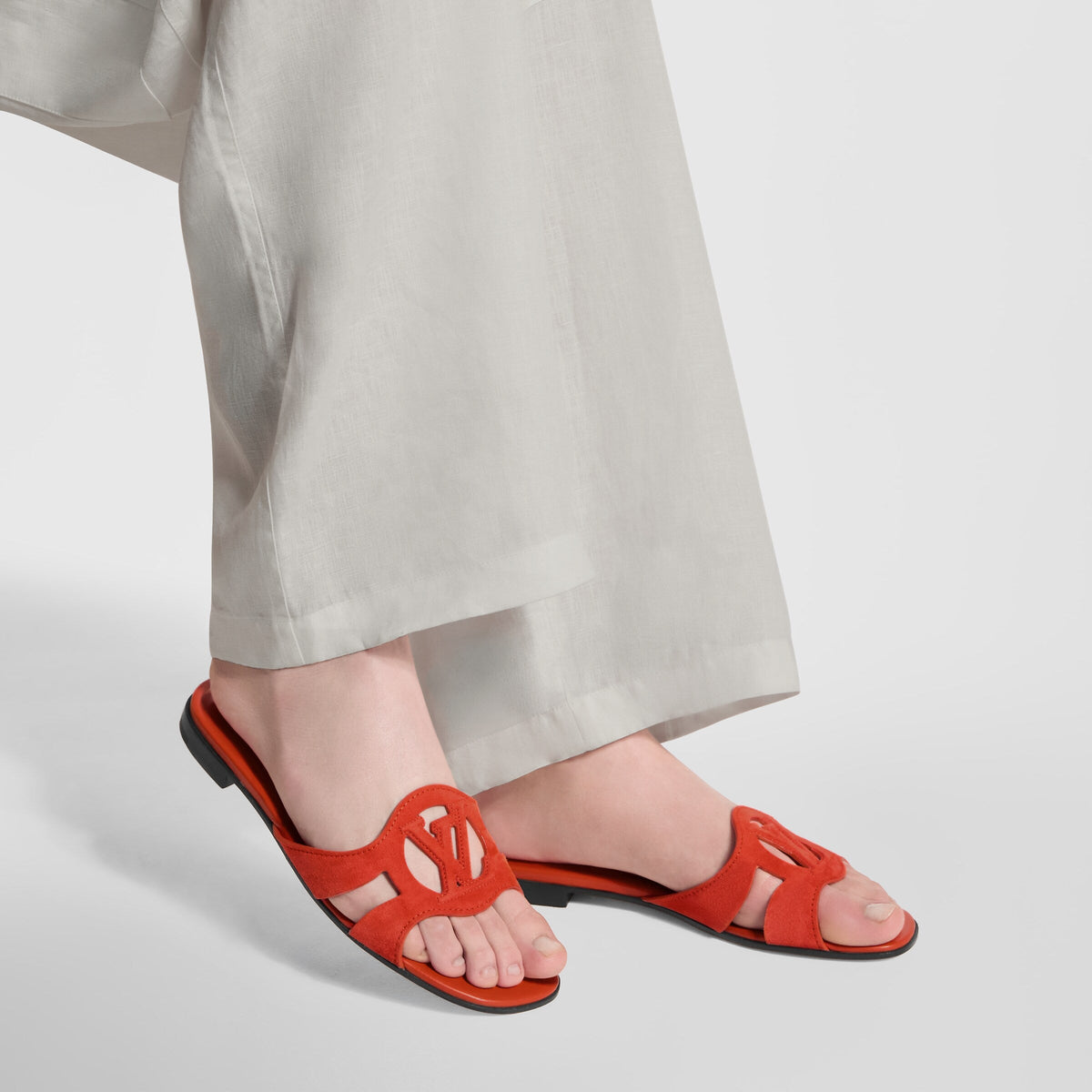LV Isola Flat Mule
